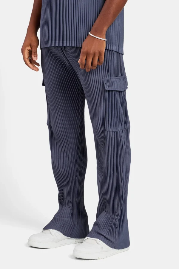 Relaxed Pleated Cargo Trouser - Dusty Blue